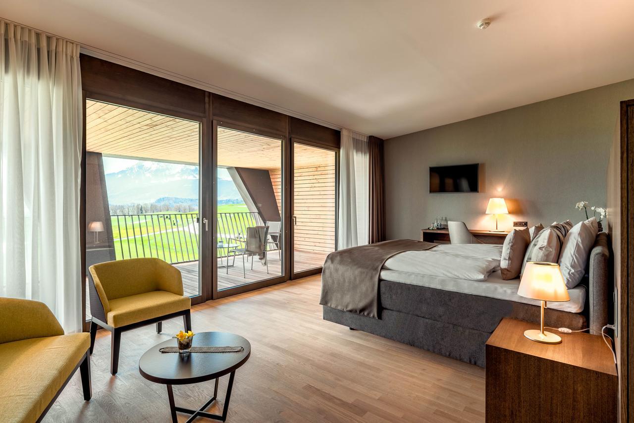 กาสท์เฮาส์ บัดโฮฟ - กอล์ฟโฮเต็ล Hotel Meggen ภายนอก รูปภาพ